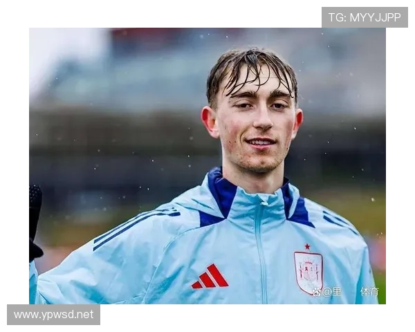 巴斯托尼欧冠稳定出场能否跻身顶级中卫