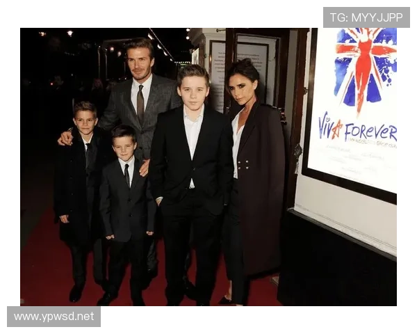 贝克汉姆家门口随手一辆车就比我房子贵